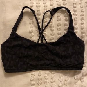 Lululemon free to be bra